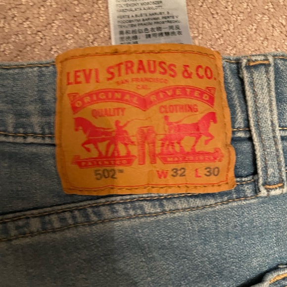 Levi’s 502 32x30 light wash - Picture 2 of 4